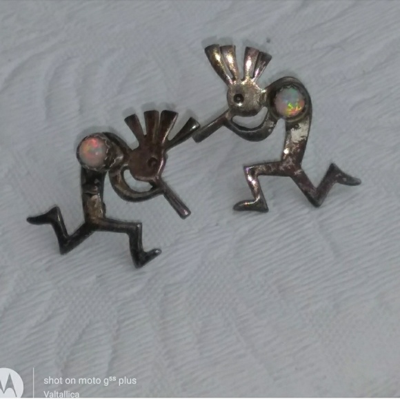 Earth Mined Opal Sterling Silver Kokopelli Stud Earrings VINTAGE Native American - Picture 2 of 8
